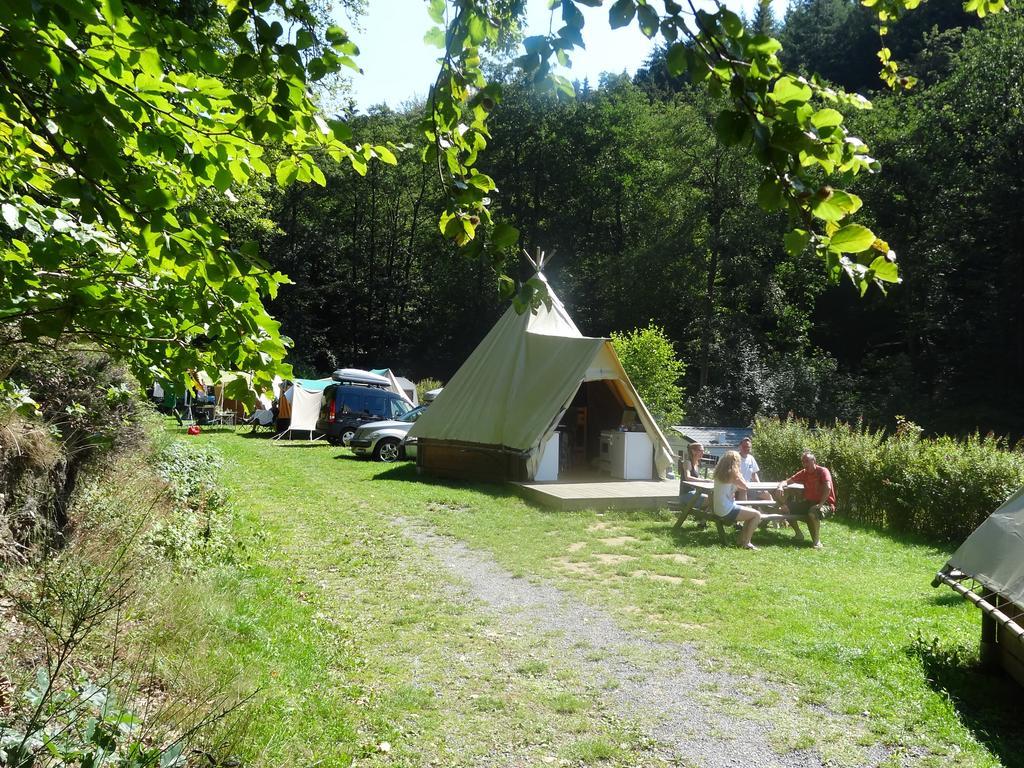 Camping Le Canada-Insolite Chiny Phòng bức ảnh