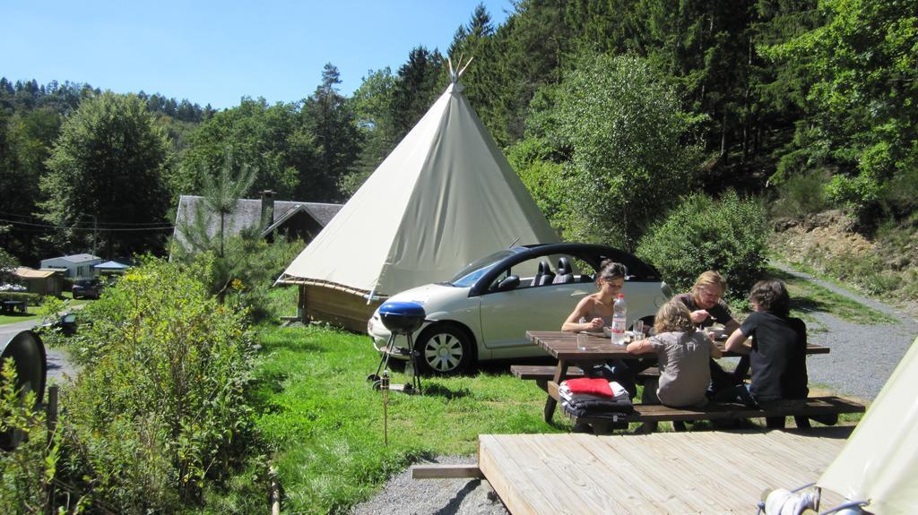 Camping Le Canada-Insolite Chiny Ngoại thất bức ảnh