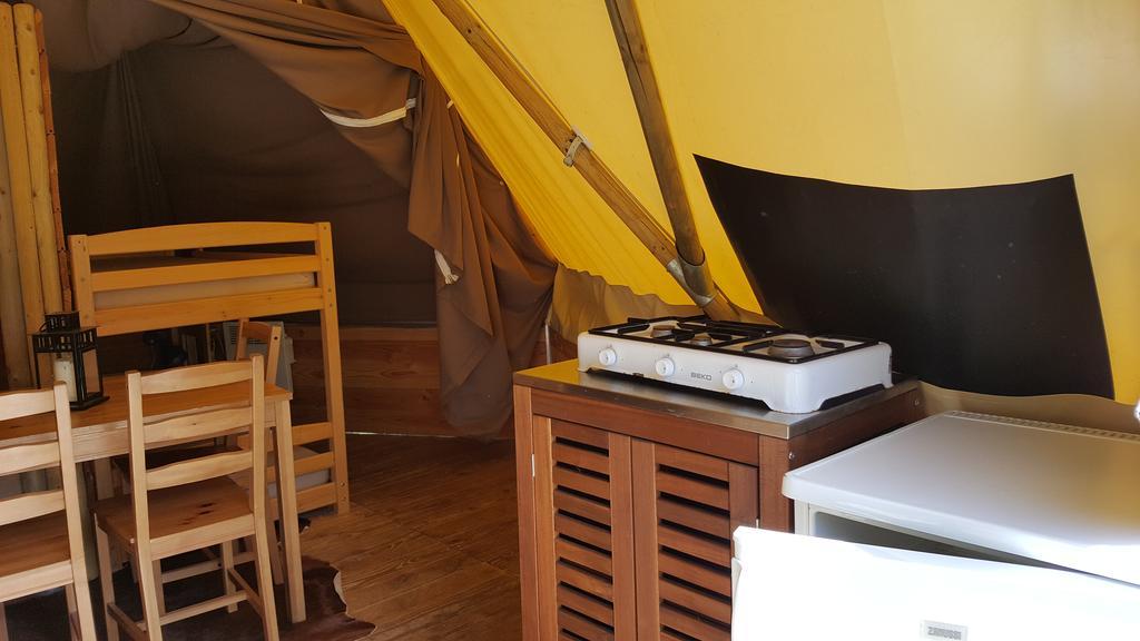 Camping Le Canada-Insolite Chiny Ngoại thất bức ảnh